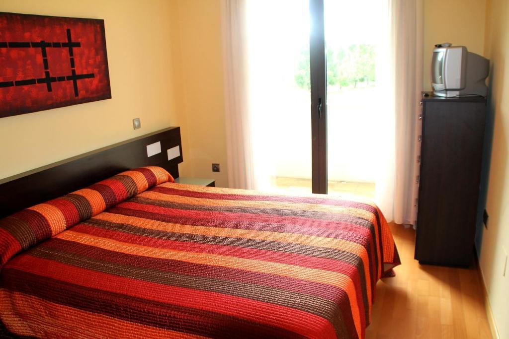 Apartahotel Ribera Arroyo de la Encomienda Ngoại thất bức ảnh